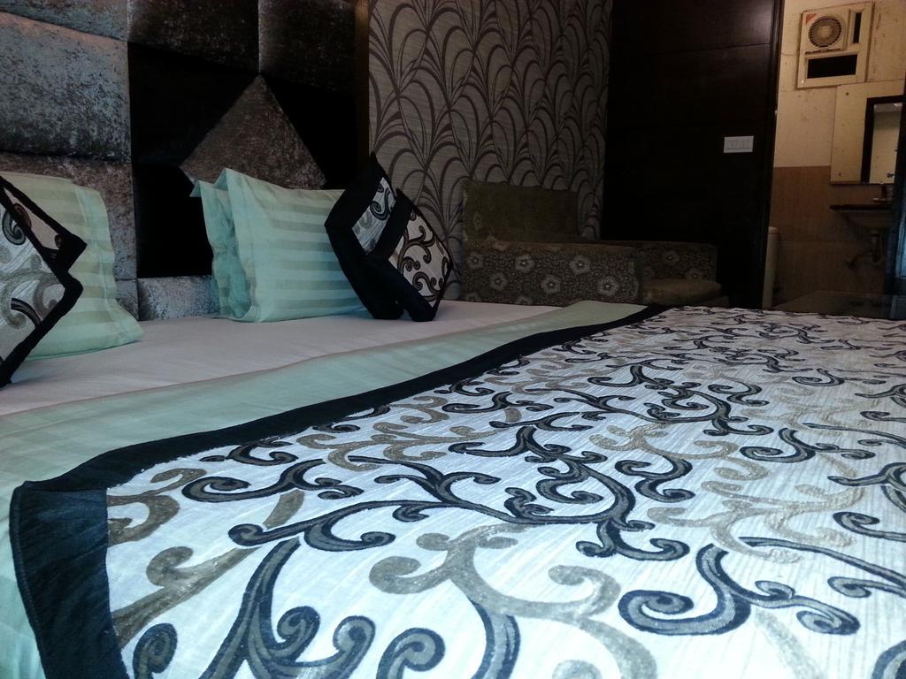 Hotel Vanson Villa - Near Connaught Place New Delhi Room photo